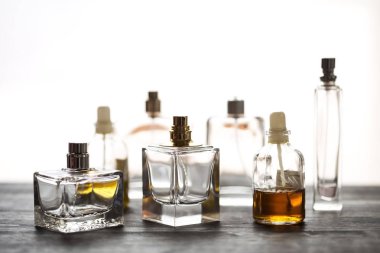 parfüm şişeleri