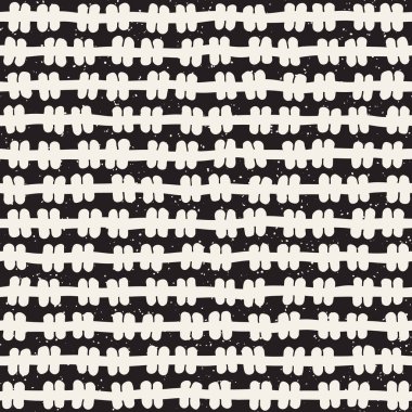 Elle çizilmiş çizgiler seamless grungy modeli. Soyut geometrik yinelenen kiremit doku siyah beyaz.