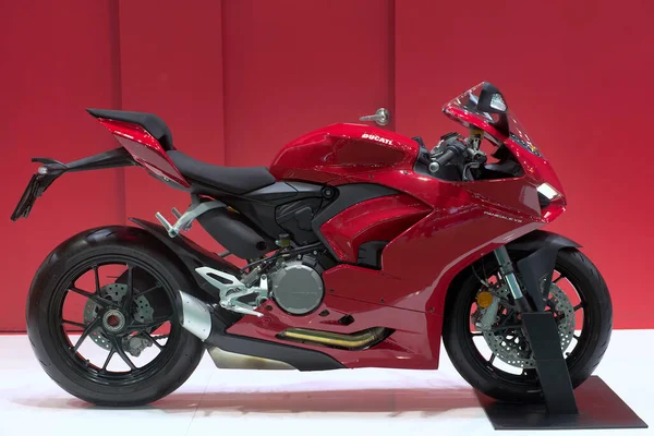 DUCATI PANIGALE V2 14 - 26 JUL 2020 tarihleri arasında Bangkok Uluslararası Otomobil Fuarı 'nda sergilenmektedir.