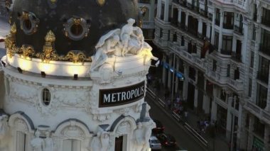 Gün batımı Madrid Gran Via Rating çatı üstten Metropolis görünüm 4k, panorama, gerçek zamanlı