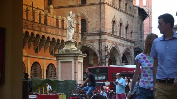 Bologna Italia Circa 2018 Plaza Piazza Porta Ravegnana Bolonia Dos — Vídeo de stock