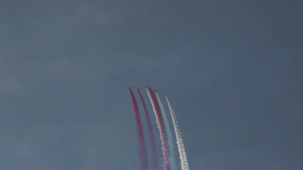 Rumänien Bukarest 2018 Airshow Kunstflug Sportflugzeug Akrobatik Parade Segelflug Voreingenommenheit — Stockvideo