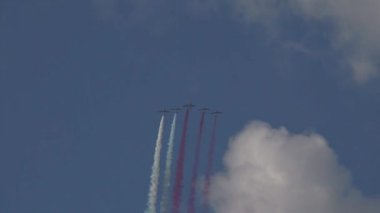 Romanya, Bükreş, 2018 yaklaşık, Airshow akrobasi spor uçak uçak akrobasi Parade planör uçuş, önyargı uçan
