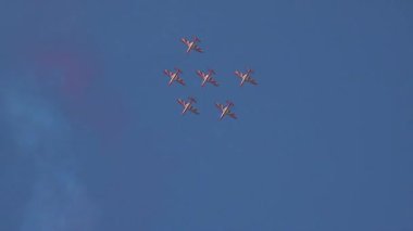 Romanya, Bükreş, 2018 yaklaşık, Airshow akrobasi spor uçak uçak akrobasi Parade planör uçuş, önyargı uçan