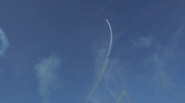 Romanya, Bükreş, 2018 yaklaşık, Airshow akrobasi spor uçak uçak akrobasi Parade planör uçuş, önyargı uçan