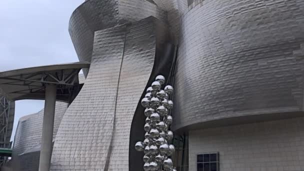 Bilbao Spanien 2017 Guggenheim Museum Bilbao Ist Ein Museum Moderner — Stockvideo