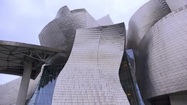 Bilbao Spanien 2017 Guggenheim Museum Bilbao Ist Ein Museum Moderner — Stockvideo