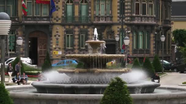 Bilbao Spain 2017 Moyua Square Chavarri Palace Bilbao Spain Дворец — стоковое видео