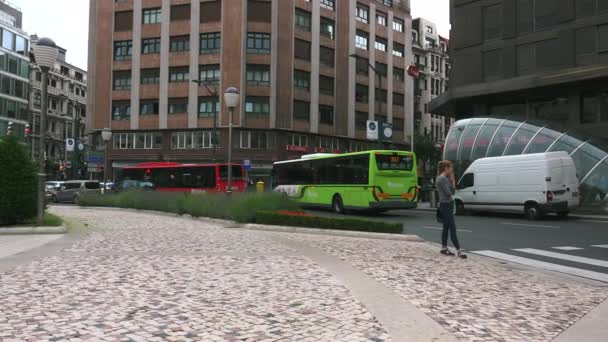 Bilbao Španělsko Cca 2017 Stanice Metra Moyua Moyua Náměstí Bilbao — Stock video