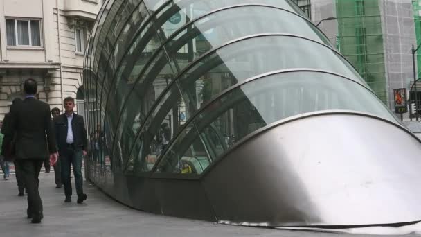 Bilbao España Circa 2017 Estación Metro Moyua Plaza Moyua Bilbao — Vídeo de stock