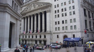 NEW YORK CITY, USA-circa 2019: New York Borsası. NYSE dünyadaki en büyük borsadır.