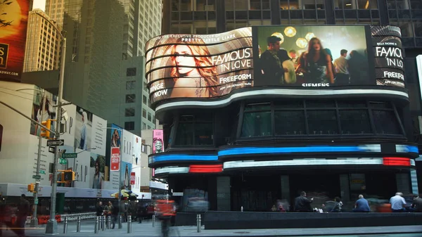 Νεα Υορκη Γύρω Στο 2019 Times Square Κυκλοφορίας Νύχτα Στη — Φωτογραφία Αρχείου