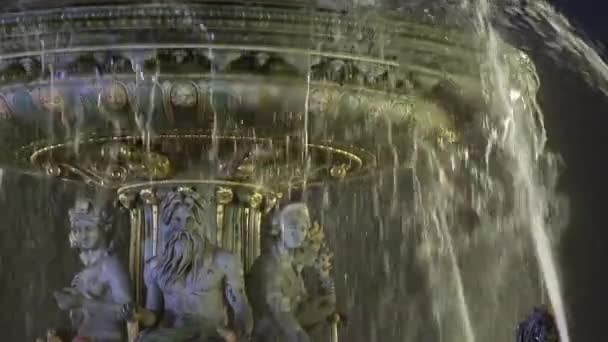 Παρίσι Γαλλία Διάσημο Σιντριβάνι Στην Place Concorde Νύχτα Πραγματικό Χρόνο — Αρχείο Βίντεο
