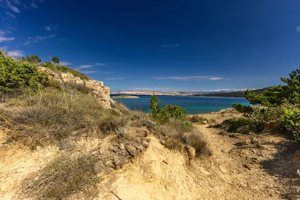 Rab Piramitleri, Kum Kumulları, Lopar, Rab Adası 'ndaki Strucic Sahili, Adanın etrafındaki Yürüyüş Yolu