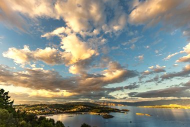 Rab Adası 'ndaki Cennet Plajı, Dağ Yolu' ndaki bir bakış açısı, Preguri Yolu.