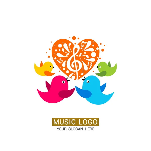 Logo Muzyki Treble Clef Sercu Ptaki Śpiewają Wokół — Wektor stockowy