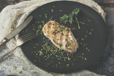 ızgara tavuk fileto