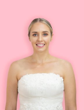 Mükemmel pürüzsüz ciltli ve sağlıklı genç ve güzel bir kadının portresi. Doğal kozmetik ve cilt bakım ürünleri kavramı 