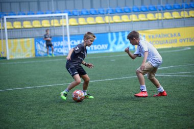 Futbolcu saldırıyor. 11 Ekim 2019 Kiev Ukrayna