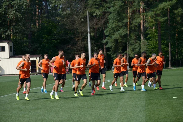 Fußballer Beim Training Auf Einem Fußballplatz Shakhtar Fußballmannschaft Sportbasis Swjatoshyn — Stockfoto