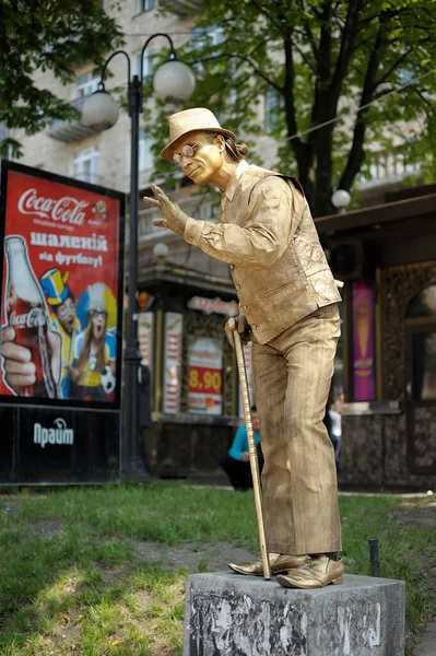 Straßenschauspieler Posieren Auf Dem Platz Juni 2012 Kiew Ukraine — Stockfoto