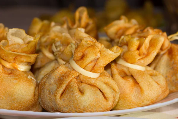 Tabağı Doldurulmuş Gözleme Poşetleri Maslenitsa Shrovetide — Stok fotoğraf