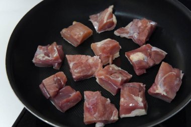 Tavuk budu nasıl kızartılır?