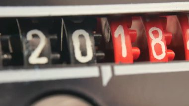 2018 2019 yeni yıl counter numaraları. Dijital geri sayım sayacı kümesi.