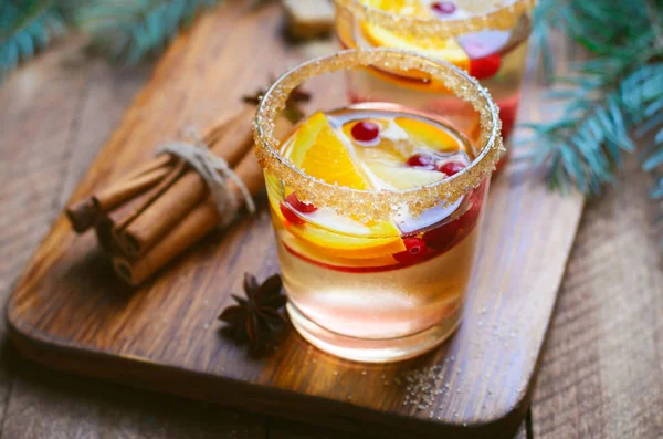 Winter Cocktail Christmas Sangria Apple Slices Orange Cranberry Cinnamon Refreshing — Stock Photo, Image