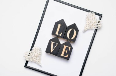 Beyaz arka plan, aşk Romantik kavramı, düz yatıyordu, en iyi görünümü üzerinde bir çerçeve içinde aşk mektupları