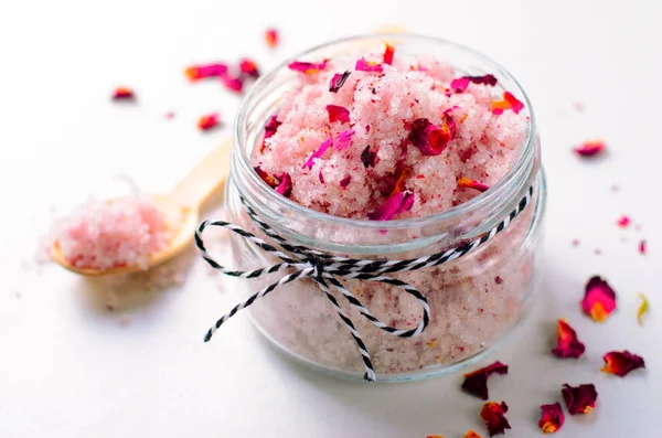 Natural Rose Sugar Scrub Homemade Cosmetics Body Spa Treatment — Stock Photo, Image