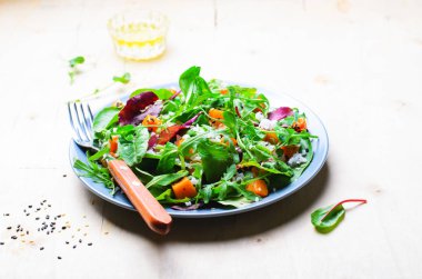 Kavrulmuş Kabak Sağlıklı Vejetaryen Salatası, Butternut Squash, Pirinç ve Susam Salatası