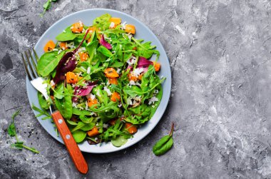 Kavrulmuş Kabak Sağlıklı Vejetaryen Salatası, Butternut Squash, Pirinç ve Susam Salatası