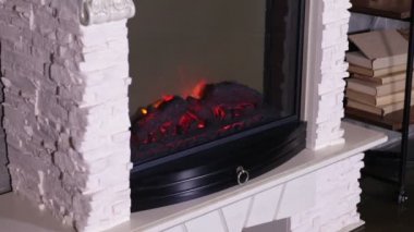 Şöminede yangın var..