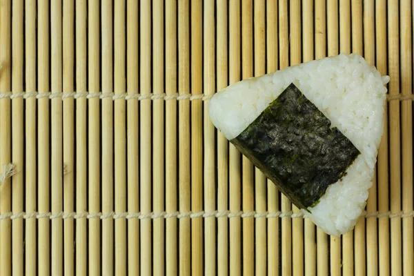 Comida Japonesa Onigiri Arroz Branco Formado Formas Triangulares Cilíndricas Muitas — Fotografia de Stock