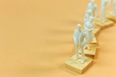  iş içeriği için turuncu pastel beyaz şekil minyatür.