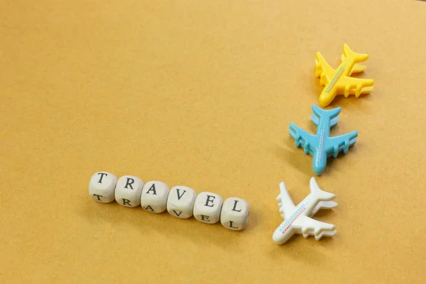 Travel wood cube close up image pour le contenu du voyage . — Photo