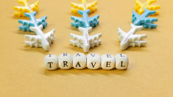 Travel Cube drewno bliska obraz dla treści podróży. — Zdjęcie stockowe