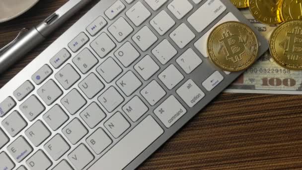 Pièce Bitcoin Sur Clavier Argent Pour Contenu Crypto Monnaie — Video