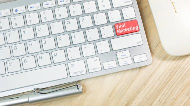  klavye iş kavramı kırmızı Viral pazarlama.