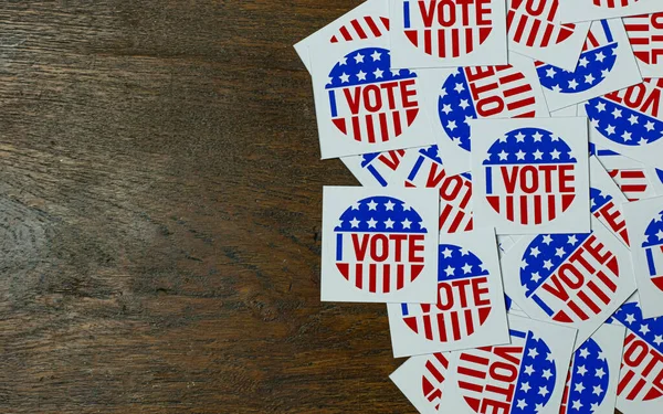 선거를 탁자에 투표하는 스티커 2020 Usa — 스톡 사진