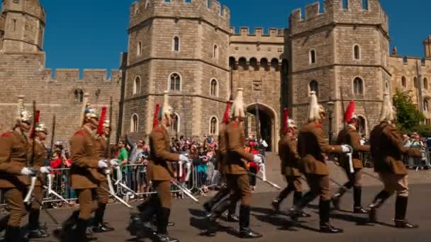 Prince Harry and Meghan Markle Matrimonio reale al Castello di Windsor, Berkshire, Inghilterra, Regno Unito — Video Stock