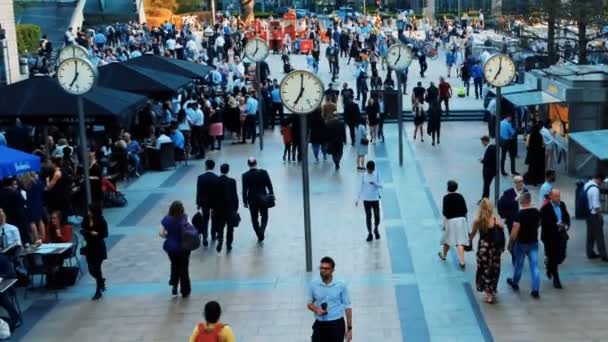 Reuters Plaza, Canary Wharf, en Londres — Vídeos de Stock