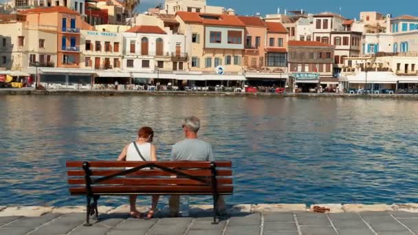 Senior para odpoczynek, Kreta, Grecja — Wideo stockowe