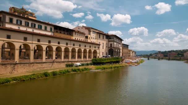 Floden Arno, Florens, Toscana, Italien — Stockvideo
