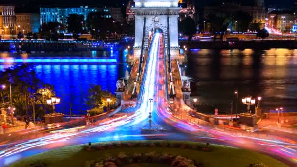 Kedjebron natt Timelapse, Budapest, Ungern — Stockvideo