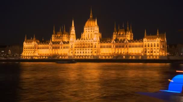 Hungarian Parliament, Budapest, Hungary — Stock Video