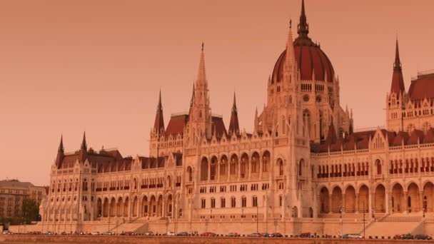 Parlamento húngaro, Budapest, Hungría — Vídeo de stock