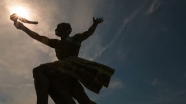 Bir bronz heykel, kalenin Gellert Hill Budapeşte, Macaristan için epik bir kadeh. Kale 1851 yılında inşa edilmiştir