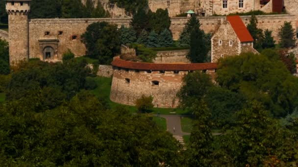 Τηλεφακό Βολή Του Κάστρο Βούδα Βουδαπέστη Ουγγαρία Χτισμένο 1265 Χρησιμοποιήθηκε — Αρχείο Βίντεο